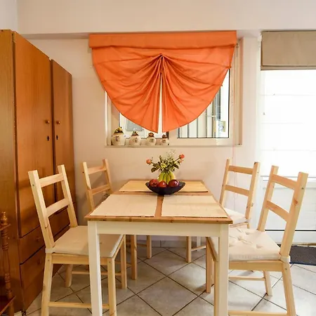 Mother's House Atina